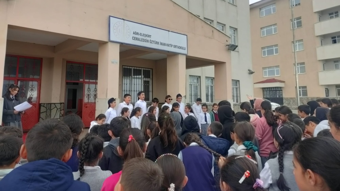 Kurtuluşun Gururunu Yaşıyoruz!